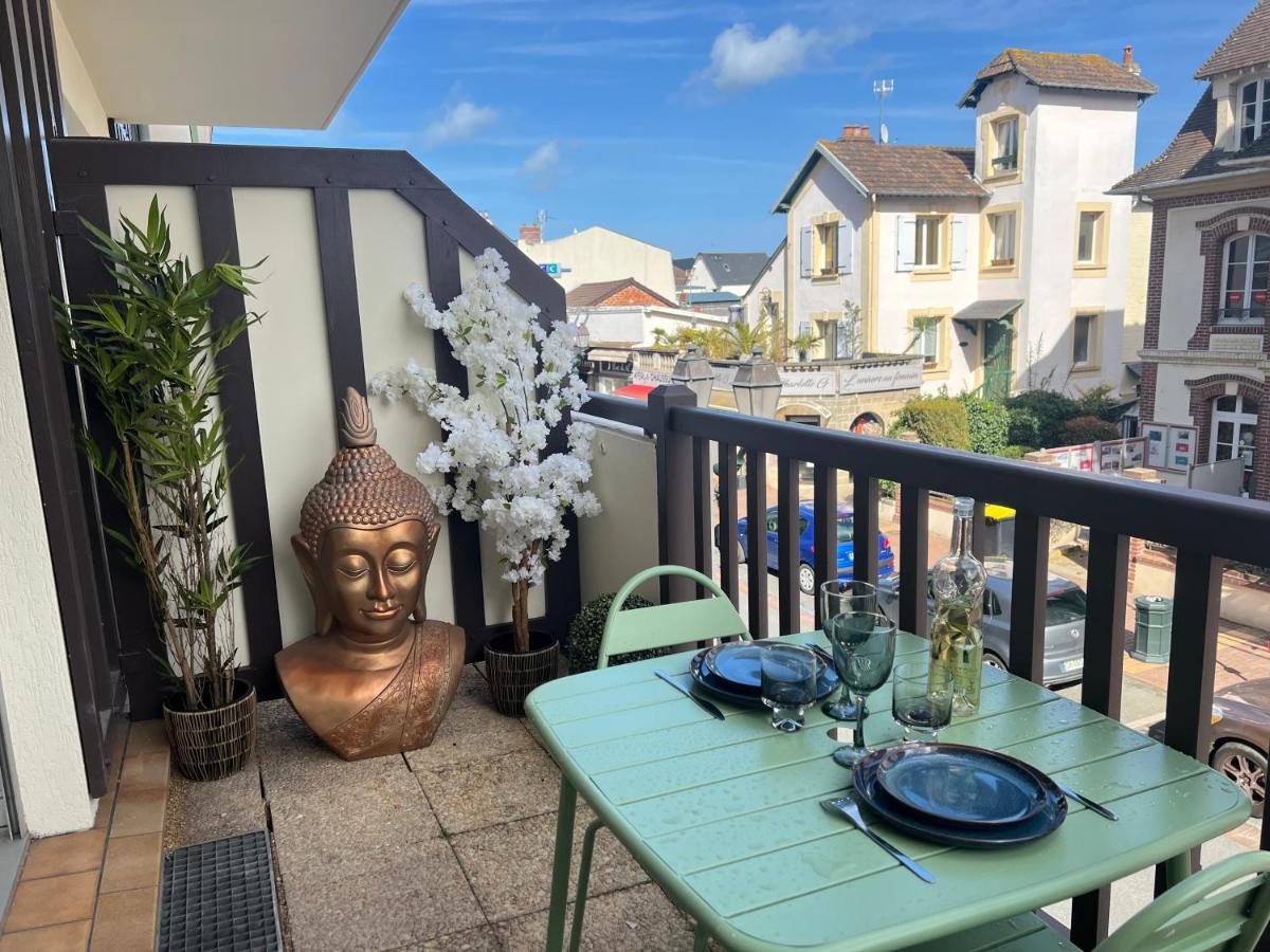 Appartement Hyper Centre De Cabourg Avec Balcon Eksteriør bilde